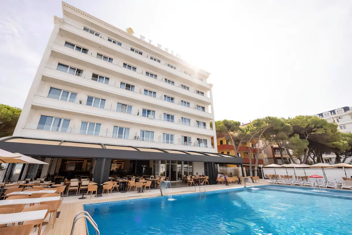 Vergelijk verschillende deals voor een vakantie all inclusive in Hotel Elesio Golem.