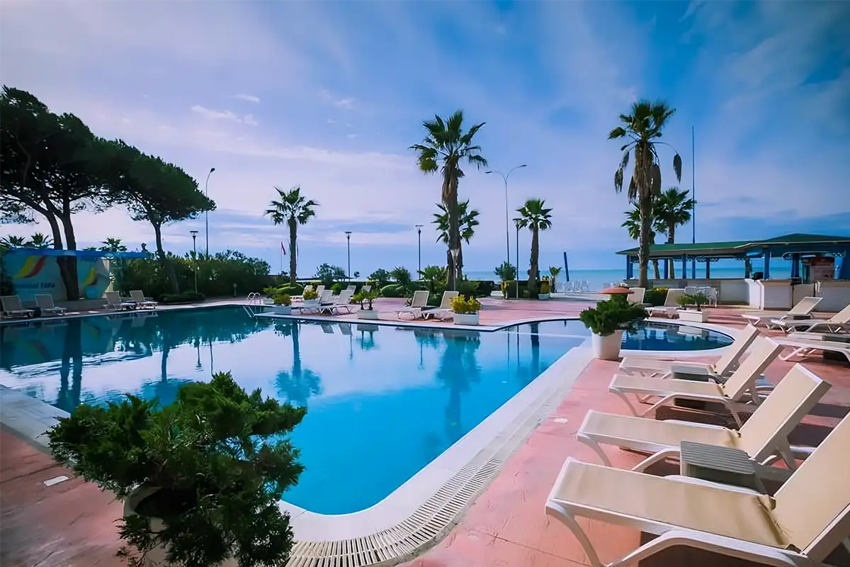 Geniet van je all-inc vakantie in het Fafa Beach Resort in Golem Albanie