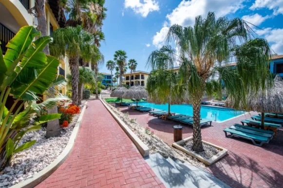 Vakantie all inclusive Aqua Kunuku Resort? Bekijk hier foto's, lees alle info en vergelijk de beste deals.